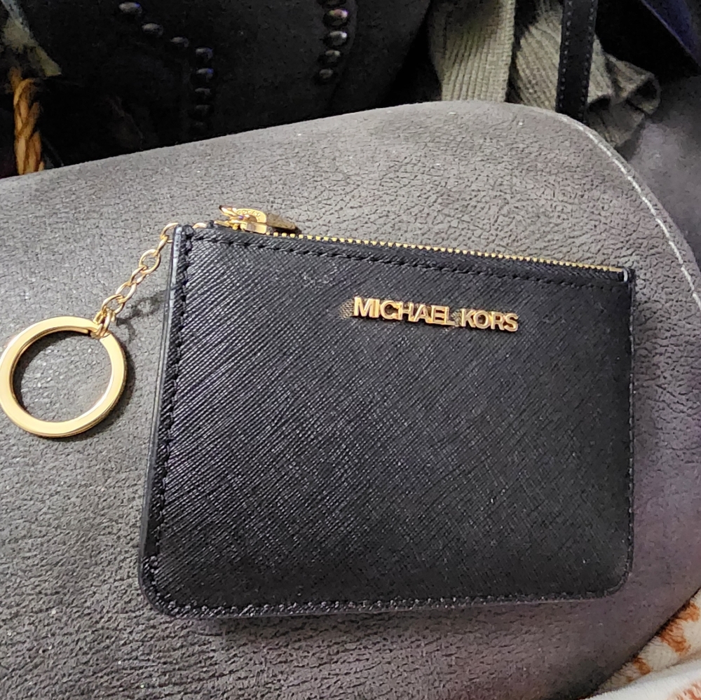MK card holder key change